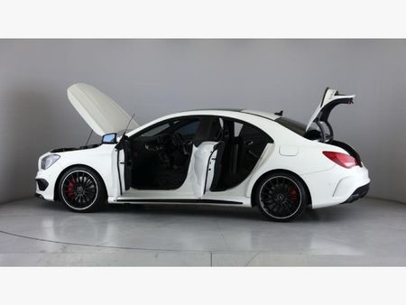 2014-Mercedes-AMG-CLA-45-AMG_22