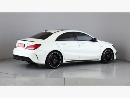 2014-Mercedes-AMG-CLA-45-AMG_5