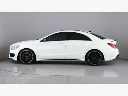 2014-Mercedes-AMG-CLA-45-AMG_6