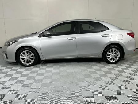2015-Toyota-Corolla-16-Prestige-Auto_17