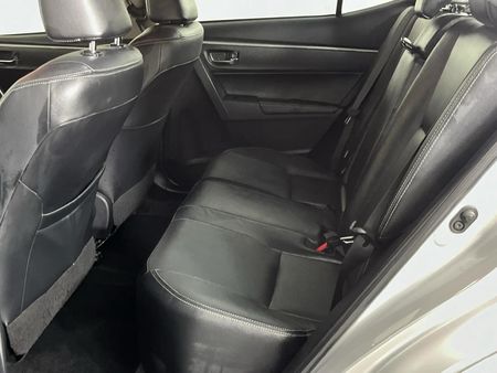 2015-Toyota-Corolla-16-Prestige-Auto_3