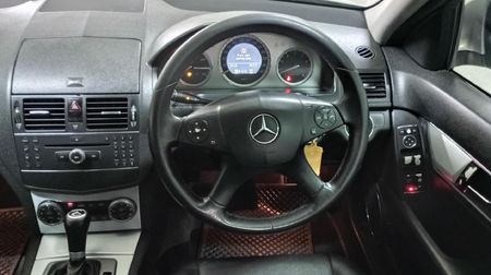 2008-Mercedes-Benz-C-Class-C-350-Elegance-Auto_10