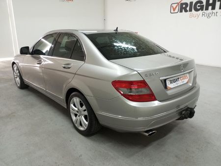 2008-Mercedes-Benz-C-Class-C-350-Elegance-Auto_7
