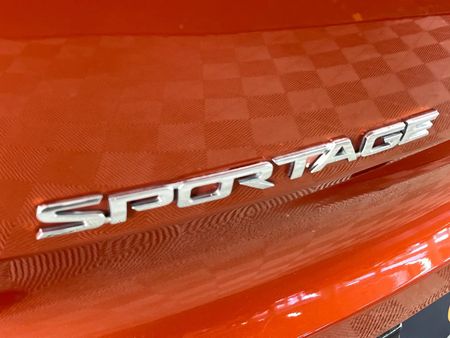 2013-Kia-Sportage-20-AWD-Auto_11