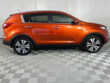 2013-Kia-Sportage-20-AWD-Auto_16