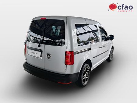 2017-Volkswagen-Caddy-4-Maxi-16-TDI-75kW-Auto-Panel-Van_5