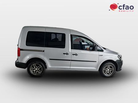 2017-Volkswagen-Caddy-4-Maxi-16-TDI-75kW-Auto-Panel-Van_6