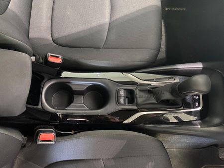 2022-Toyota-Corolla-18-XS-Hybrid-Auto_10