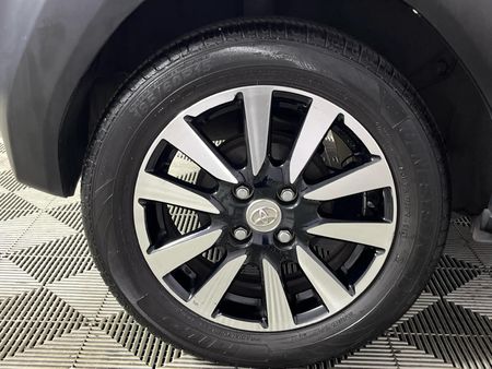 2016-Toyota-Etios-Cross-15-XS-5-dr_7
