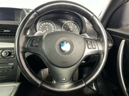 2012-BMW-1-Series-120i-Convertible-M-Sport-Auto_11