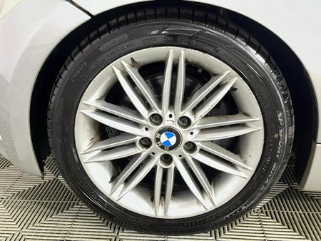 2012-BMW-1-Series-120i-Convertible-M-Sport-Auto_3
