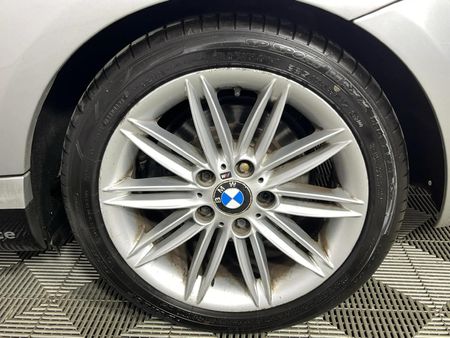 2012-BMW-1-Series-120i-Convertible-M-Sport-Auto_5
