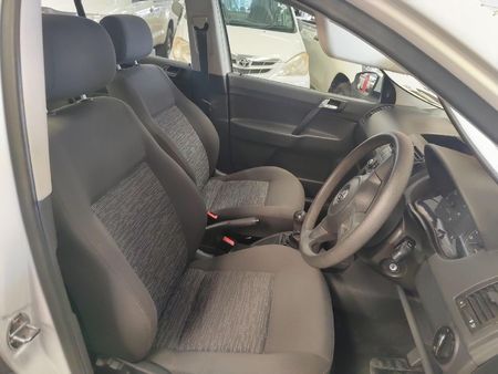 2015-Volkswagen-Polo-Vivo-GP-14-Trendline_4