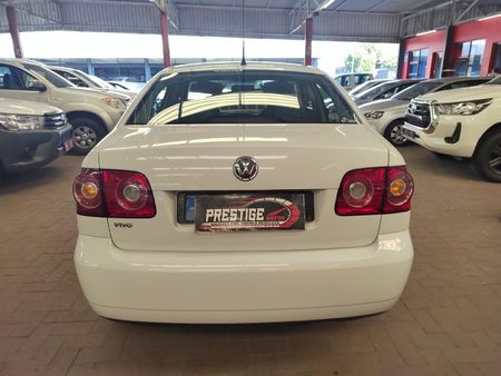 2015-Volkswagen-Polo-Vivo-GP-14-Trendline_7