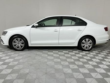 2017-Volkswagen-Jetta-GP-16-Conceptline_17