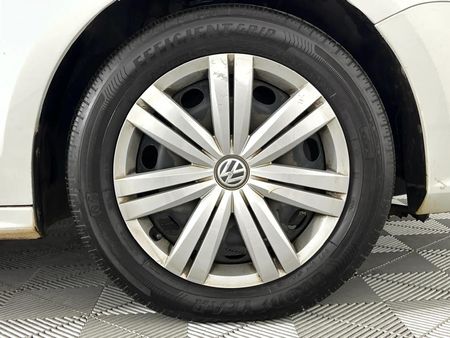 2017-Volkswagen-Jetta-GP-16-Conceptline_5