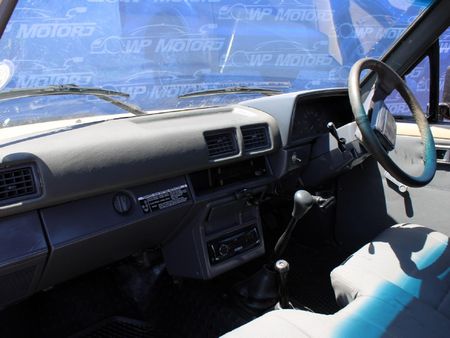 1997-Toyota-Hilux-28-D-4x4-Single-Cab_2