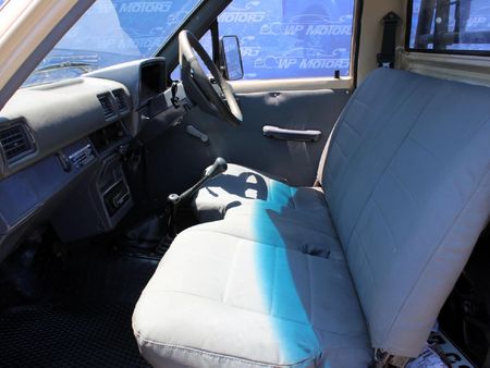 1997-Toyota-Hilux-28-D-4x4-Single-Cab_3