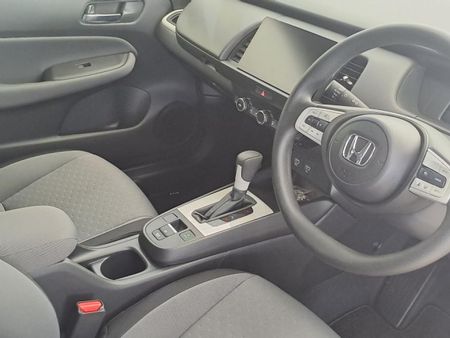 2024-Honda-Fit-15-Comfort-CVT_2