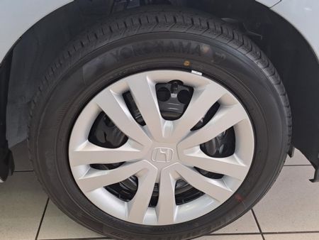 2024-Honda-Fit-15-Comfort-CVT_7