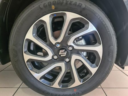 2024-Suzuki-Baleno-15-GLX-Auto_3
