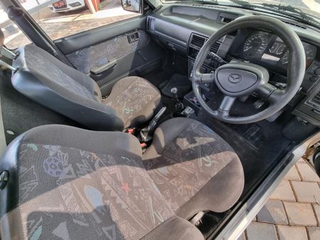 2000-Mazda-Rustler-160-Drifter_4