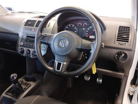 2017-Volkswagen-Polo-Vivo-GP-16-Maxx-5-dr_7