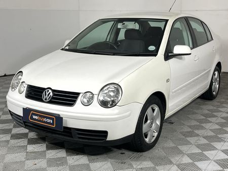 2004-Volkswagen-Polo-Classic-16-Comfortline_0