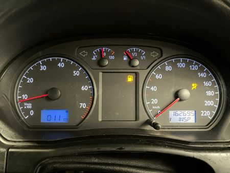 2004-Volkswagen-Polo-Classic-16-Comfortline_2