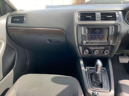2018-Volkswagen-Jetta-GP-14-TSI-Comfortline-Auto_11