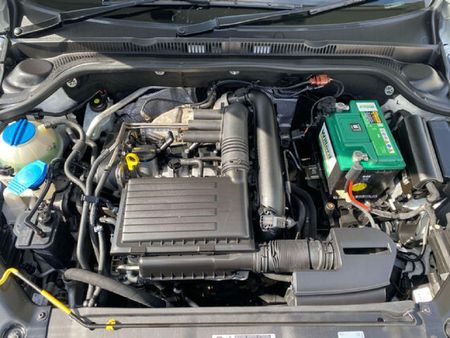 2018-Volkswagen-Jetta-GP-14-TSI-Comfortline-Auto_8