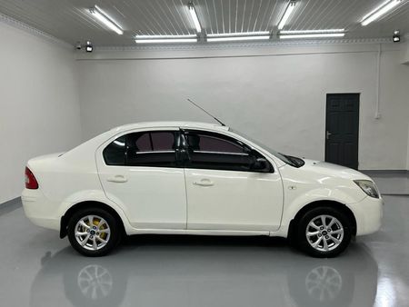 2014-Ford-Ikon-16-Trend_3