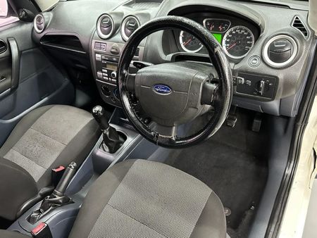 2014-Ford-Ikon-16-Trend_7