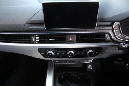 2016-Audi-A4-20-TFSI-Sport-Auto_11