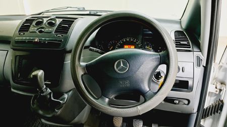 2005-Mercedes-Benz-Vito-115-CDI-CrewBus_10