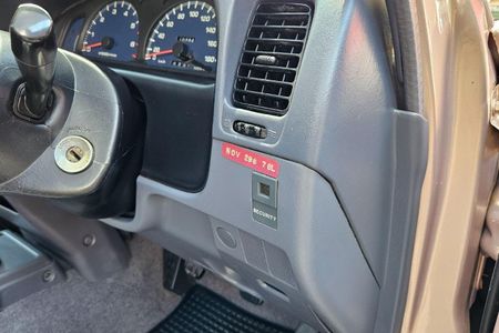 2000-Toyota-Hilux-2000-SR-Single-Cab_23