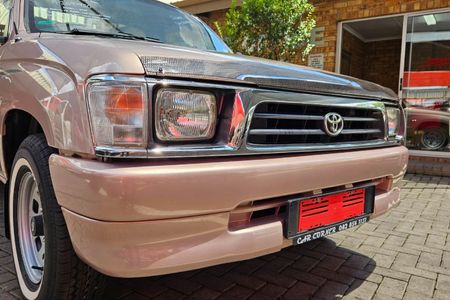 2000-Toyota-Hilux-2000-SR-Single-Cab_6