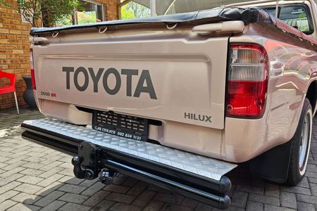 2000-Toyota-Hilux-2000-SR-Single-Cab_7
