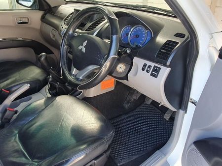 2010-Mitsubishi-Triton-32-DI-D-4x4-Double-Cab_11