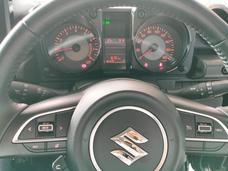 2022-Suzuki-Jimny-15-GLX_8