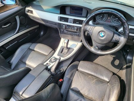 2008-BMW-3-Series-330i-Convertible-M-Sport-Auto_7