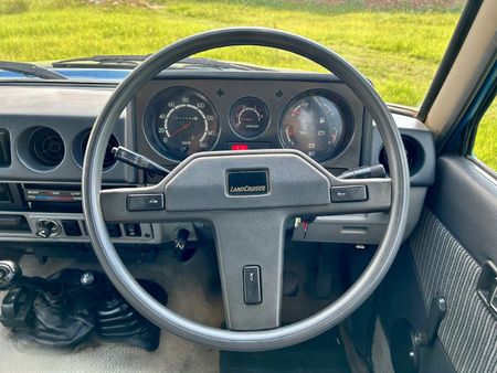1984-Toyota-Land-Cruiser-FJ60-FJ60-2F-Station-Wagon_11