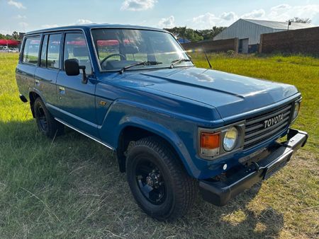 1984-Toyota-Land-Cruiser-FJ60-FJ60-2F-Station-Wagon_4
