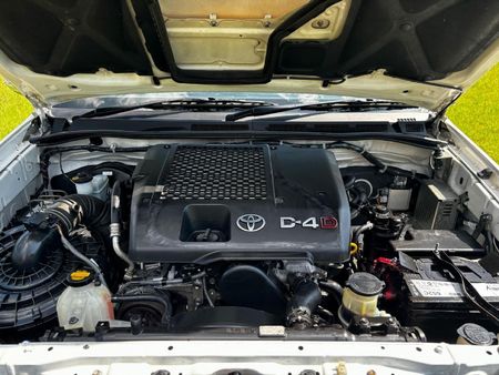 Used Toyota Hilux 2.5 D-45 Raised Body SRX Legend 45 Double-Cab for ...