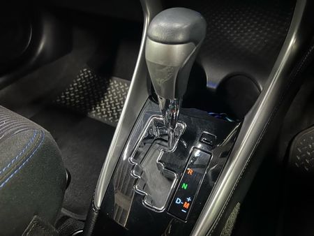 2019-Toyota-Yaris-15-XS-Auto-5-dr_10