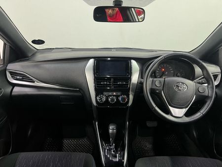 2019-Toyota-Yaris-15-XS-Auto-5-dr_3