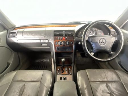 1998-Mercedes-Benz-C-Class-C-240-Elegance-Auto_1