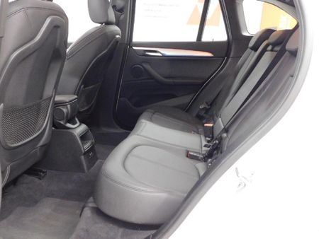 2021-BMW-X1-sDrive18i-M-Sport-Auto_5