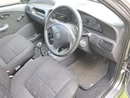 2005-Fiat-Palio-12-Go-3-dr_9
