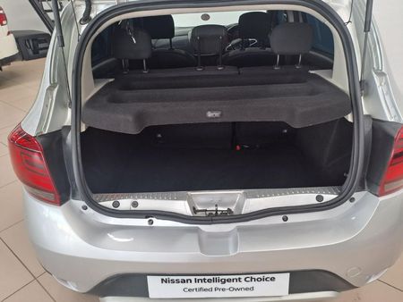 2017-Renault-Sandero-900T-Stepway-Expression_10
